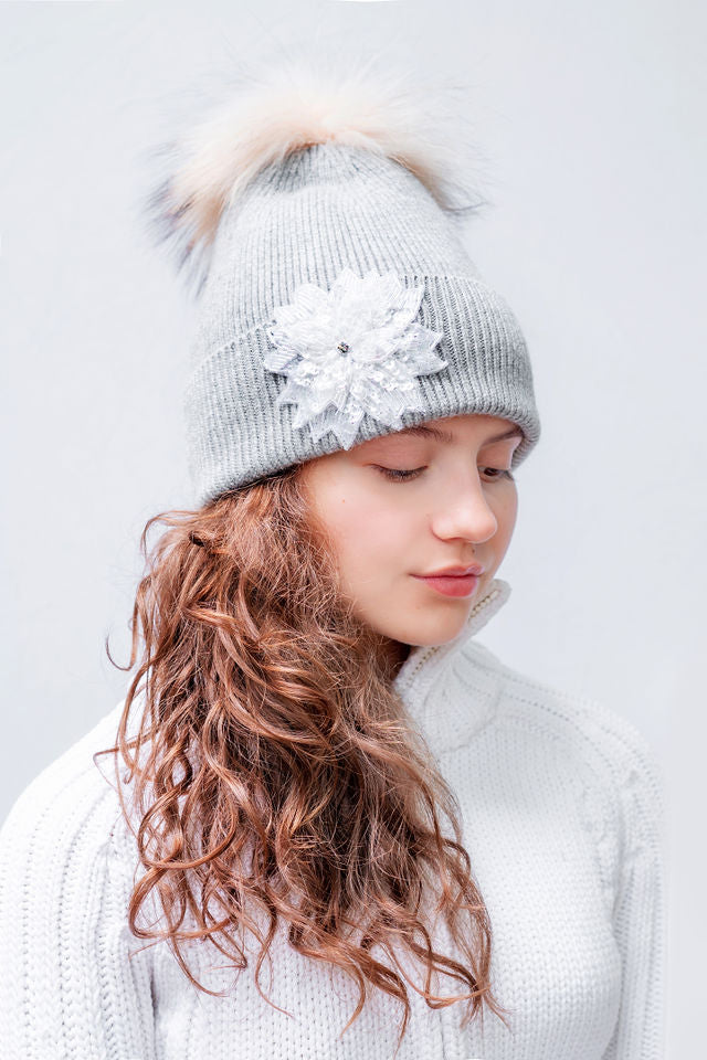 The Obi Hat with White Flower