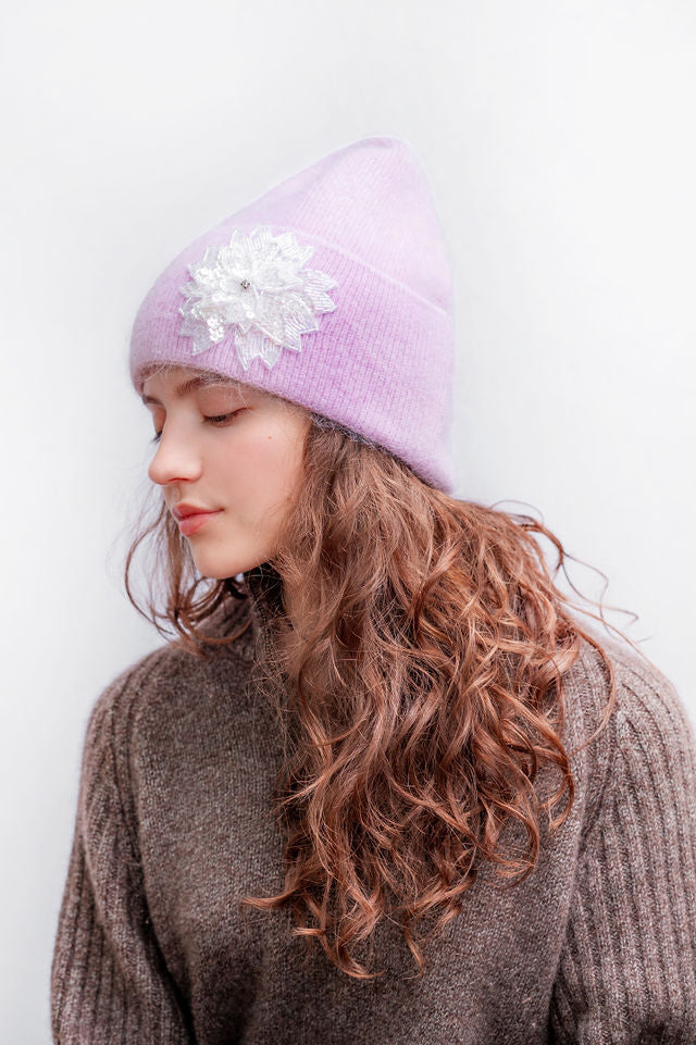 The Maple Primrose Hat with Beaded Applique