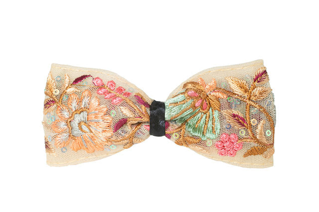 The Priela Floral Clip